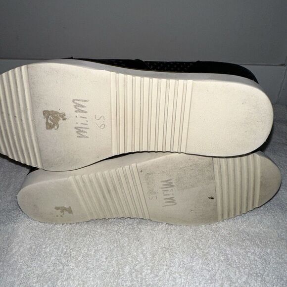 MI,IM "The Lamber" Black Perforated Double-Zip ‎ Wedge Booties Size 6.5 - Picture 6 of 6